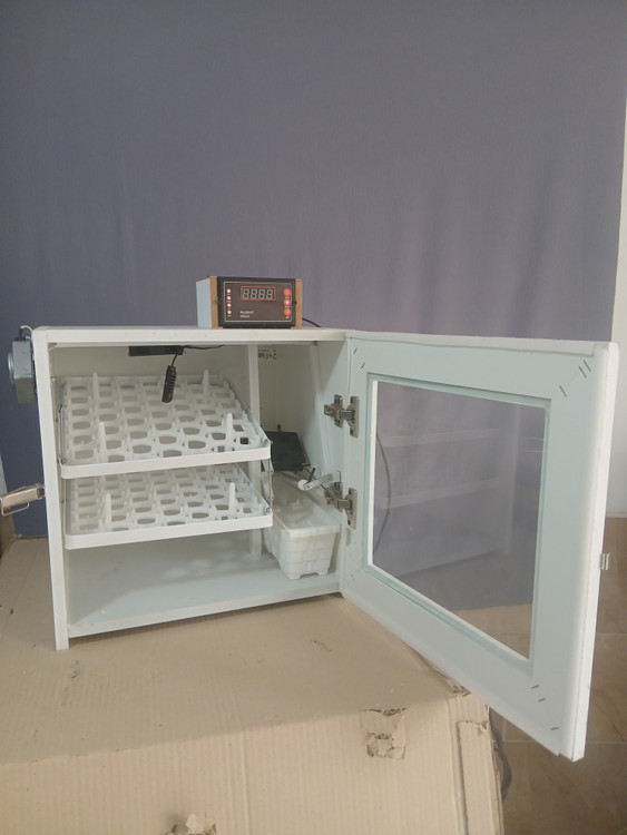 انکوباتور ۸۴ تخم مرغ و بلدرچین با سنسور SHT20 سوئیسی